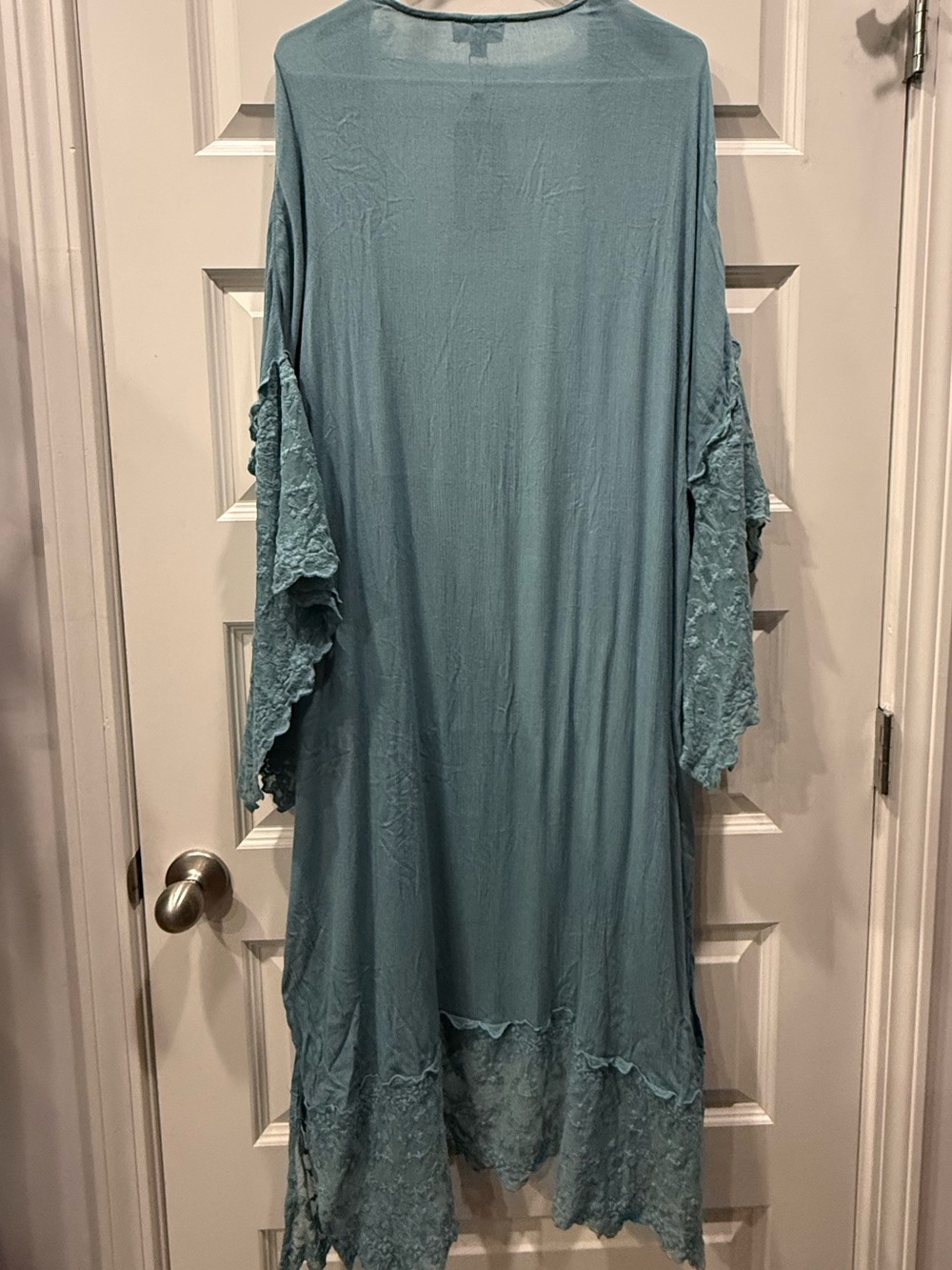 GiGiO Open-Front Lace-Trim Duster Kimono in a dusty teal - Picture 4 of 11